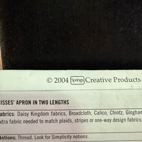 Simplicity 5201 Sewing Pattern Apron  Crafts Daisy Kingdom Apron Pattern - Picture 7 of 9